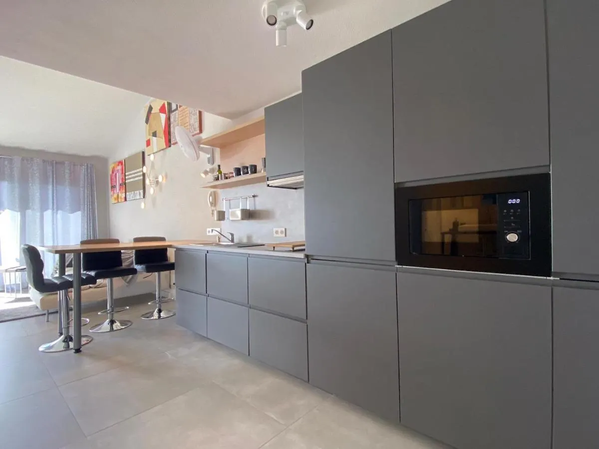 Apartmán Radazul Marina Seafront 5